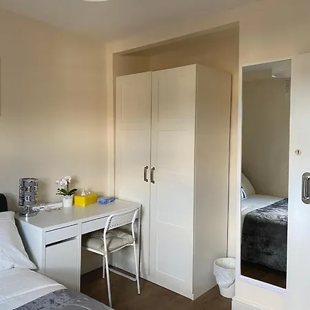 Lovely Private Rooms In Camden, Central Londres Exterior foto