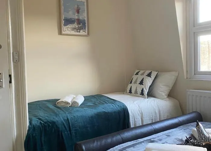 Lovely Private Rooms In Camden, Central London